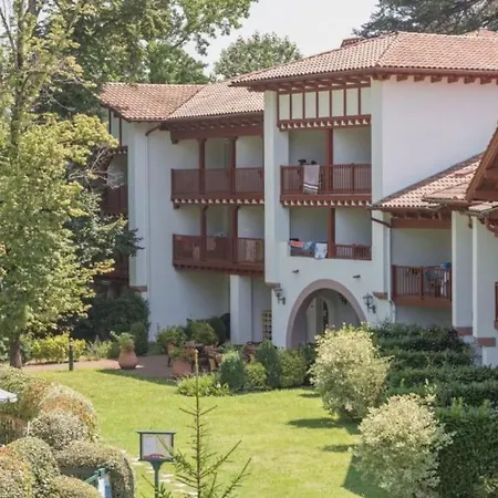 1-Appt Avec Piscine A St-Jean Pays-Basque Apartment Uhart-Cize Exterior photo