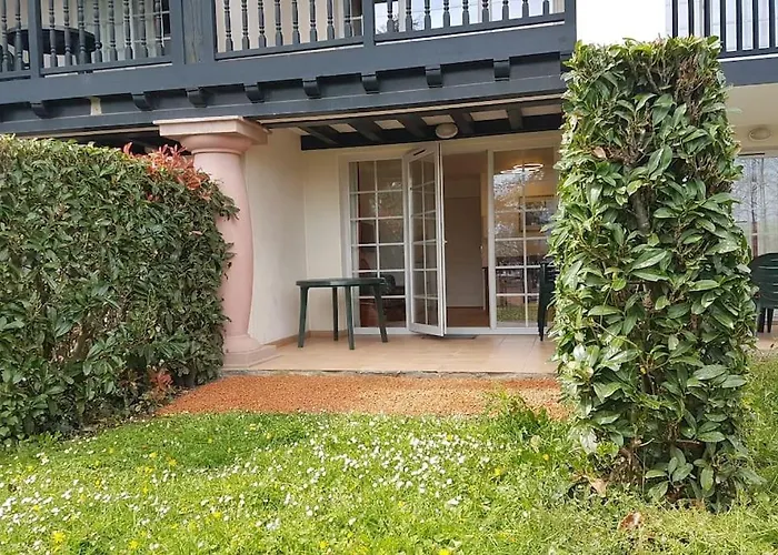 1-Appt Avec Piscine A St-Jean Pays-Basque