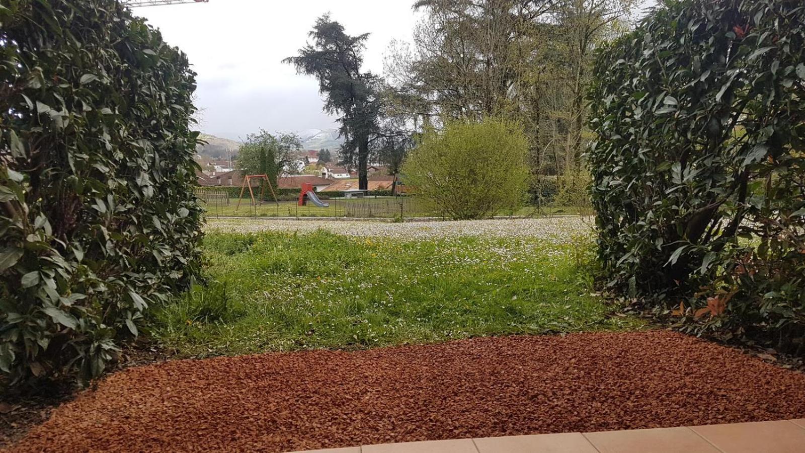 1-appt Avec Piscine A St-jean Pays-basque * Uhart-Cize
