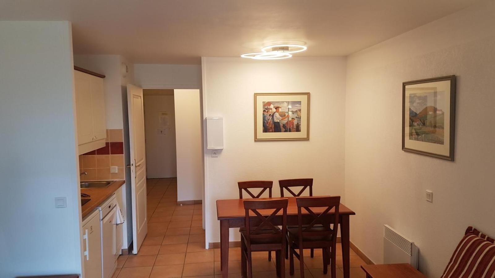 1-appt Avec Piscine A St-jean Pays-basque Apartment